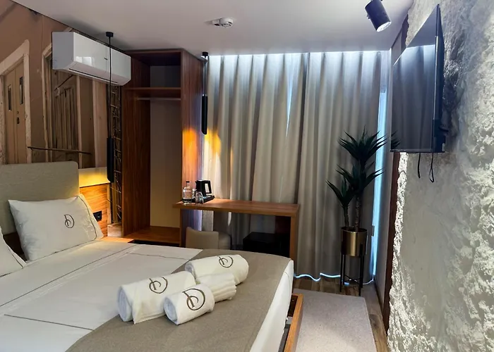 Dom Joao Glamour Hotel 2*